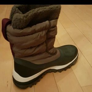 Stella Mcartney hiking boots New with tags box and